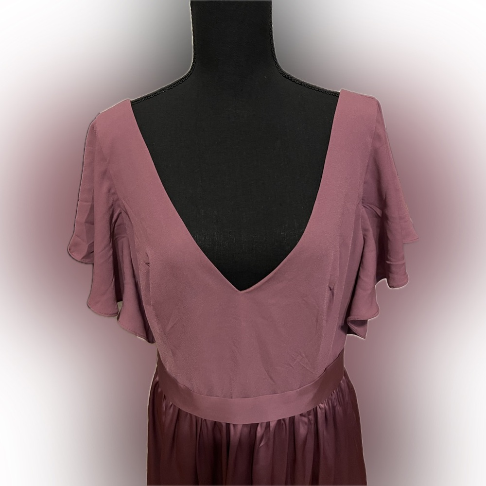 David’s Bridal Simple and elegant long back flutter sleeves gown Chianti S14 NWT - Picture 6 of 9
